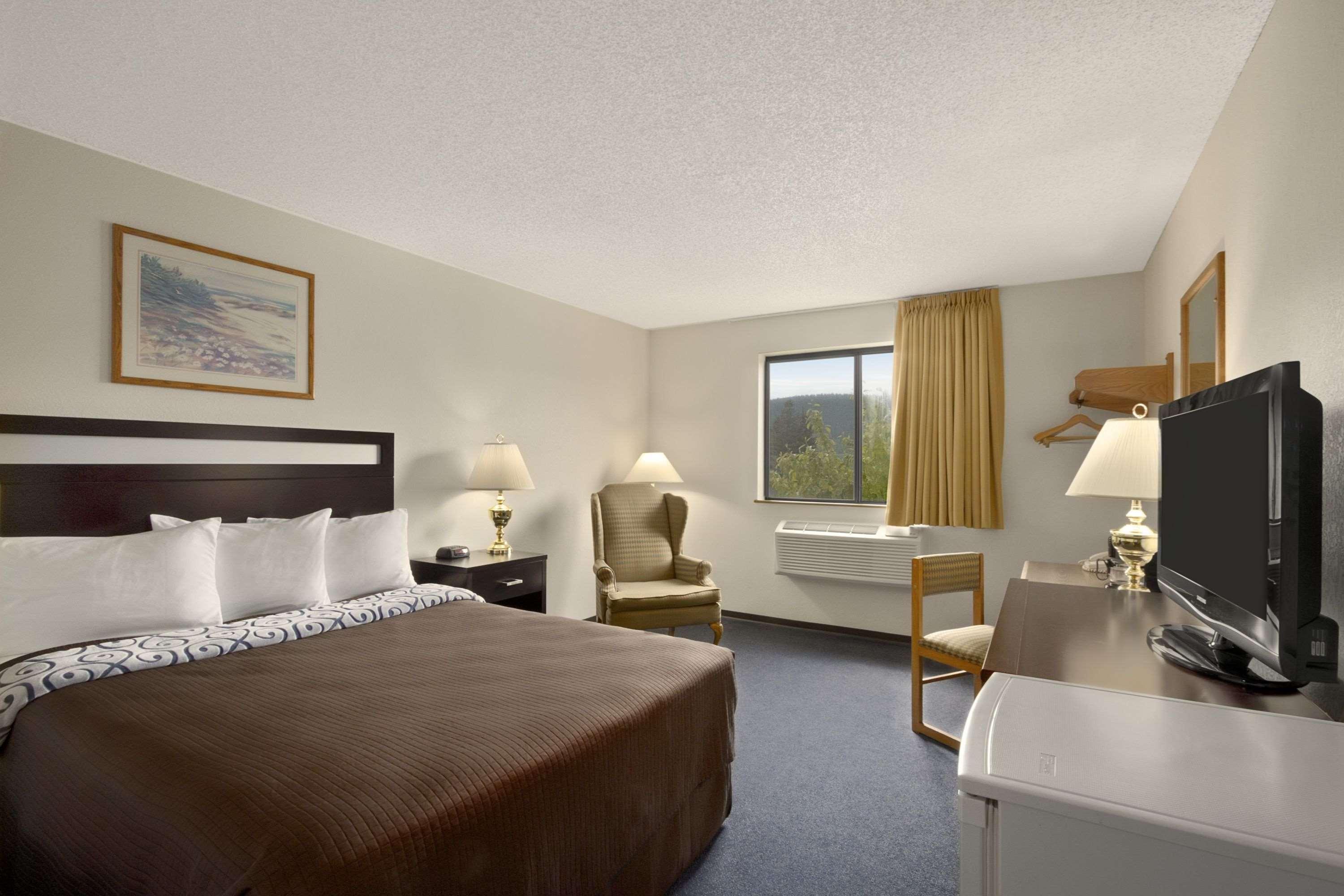 Super 8 By Wyndham Williams Lake Bc Bagian luar foto