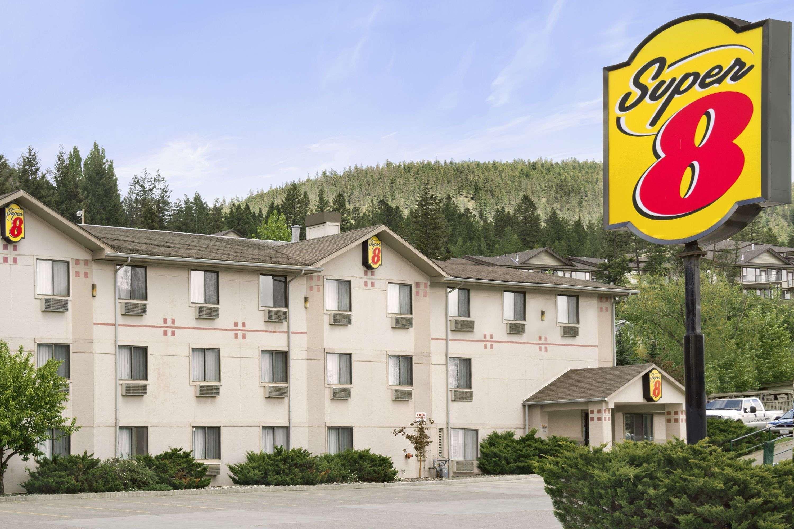 Super 8 By Wyndham Williams Lake Bc Bagian luar foto