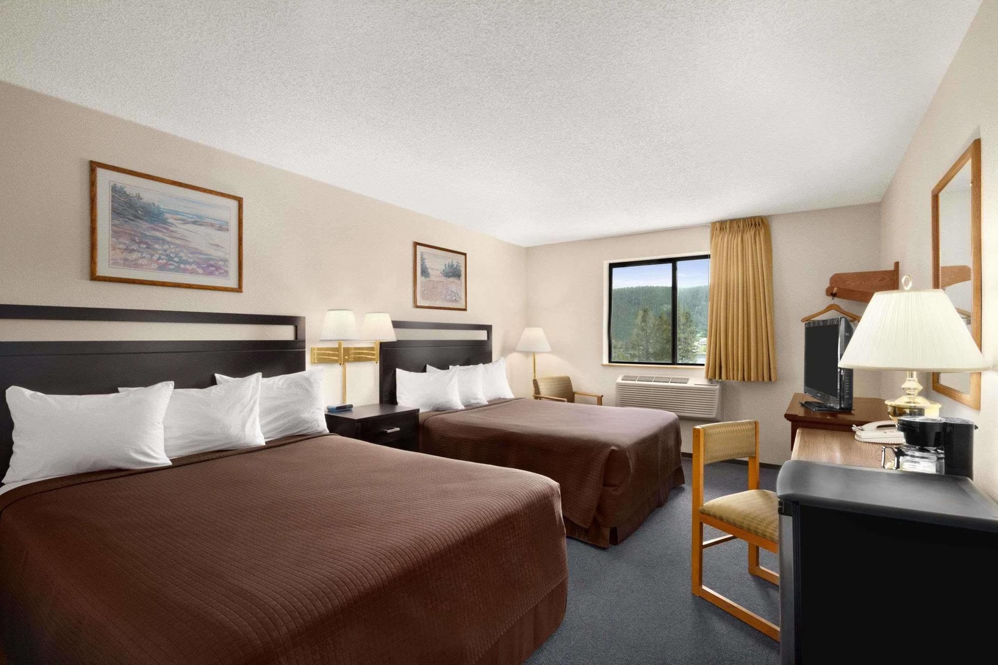 Super 8 By Wyndham Williams Lake Bc Bagian luar foto